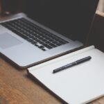 desk-laptop-notebook-593327