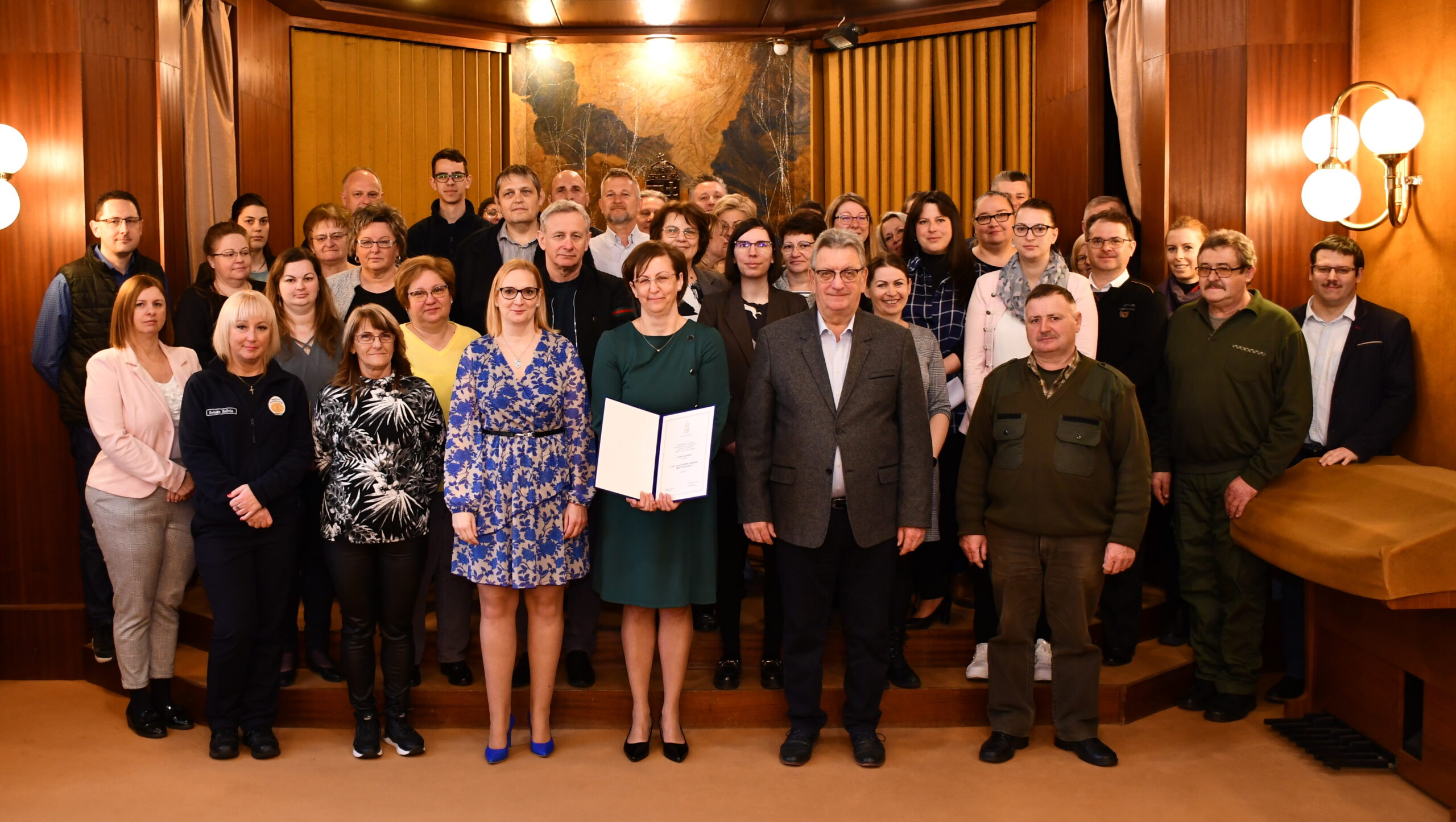 MINISZTERI ELISMERÉS