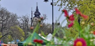 Közútkezelőis tájékoztatás: Szent György Napi Forgatag és Virágvásár rendezvényhez kapcsolódó parkolók és útlezárások.